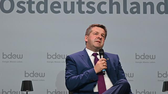 Hohe Energiekosten: Schulze: Kartellamt muss mehr tun gegen hohe Spritpreise