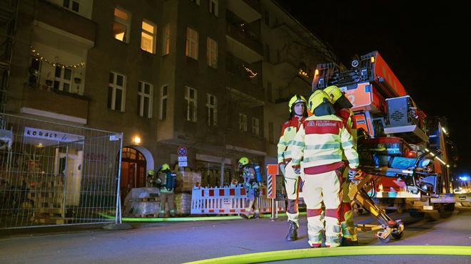 Brände: Die Berliner Feuerwehr befindet sich derzeit vor Ort im Einsatz.