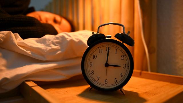 Zeitumstellung: Uhren werden Sonntag vorgestellt - die Sommerzeit beginnt