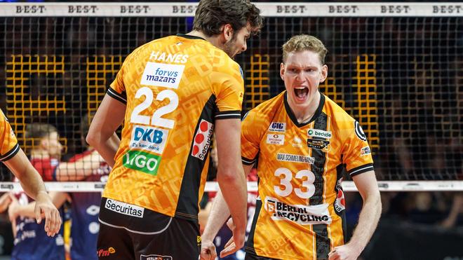 Volleyball-Bundesliga: Volleys legen im Playoff-Derby gegen Netzhoppers ...