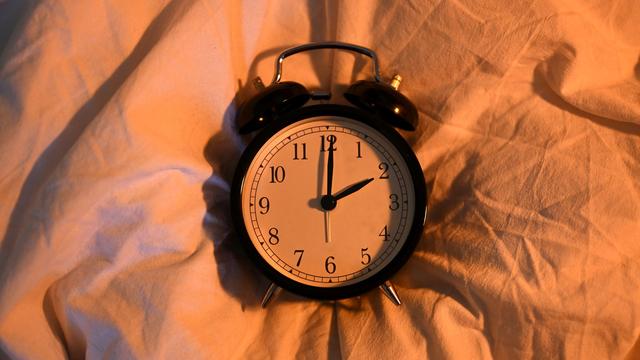 Zeitumstellung: Uhren sind umgestellt - Sommerzeit in Deutschland