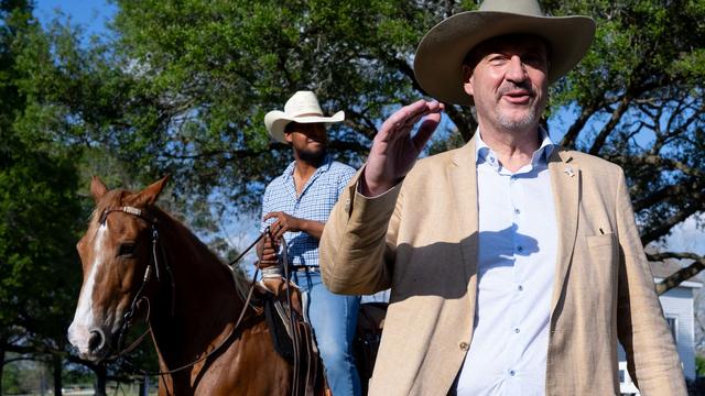 Raumfahrt und Cowboys: Söder startet US-Reise mit Besuch auf Ranch bei Houston