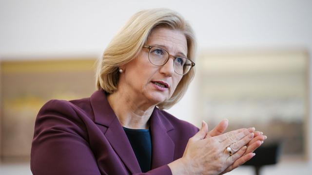 Bild: Reise per Nachtzug aus Polen: Rehlinger besucht Ukraine – Appell gegen das Vergessen