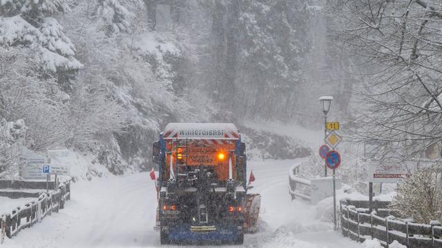 Unfälle: Winterwetter sorgt für Unfälle auf Bayerns Straßen