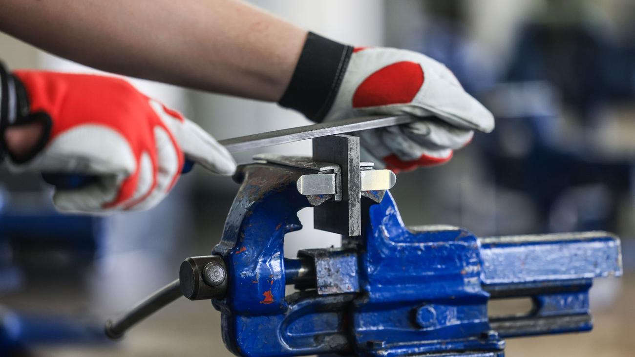 Weniger Azubis in NRW: Deutlich weniger neue Ausbildungsverträge – unter 100.000