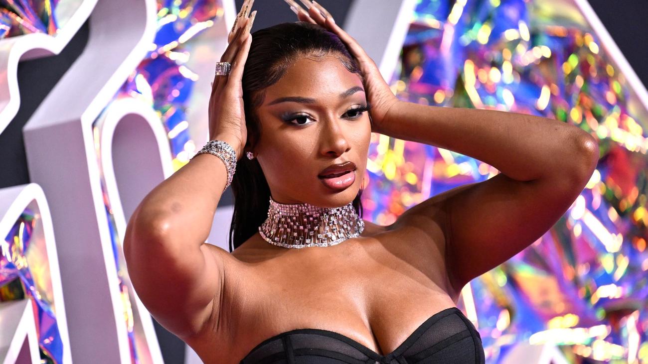 Leute: Megan Thee Stallion kommt während Broadway-Show in Klinik