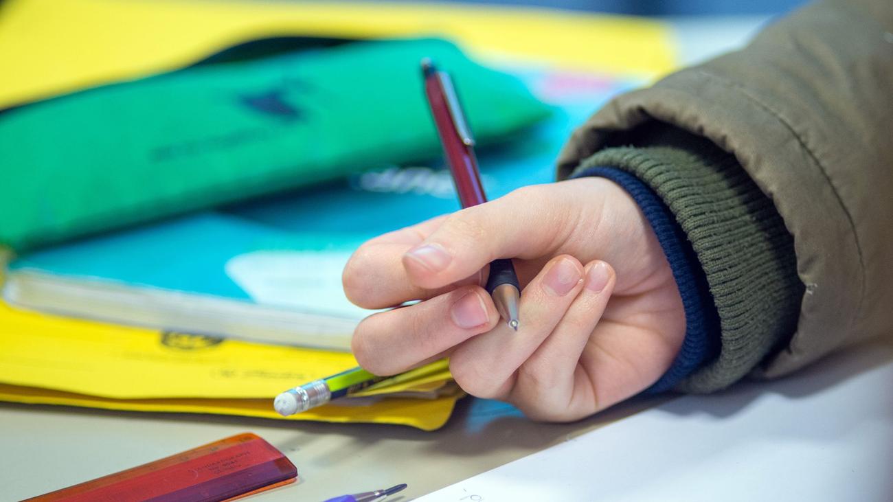 Kampf gegen Lehrermangel: Weniger Unterricht an Thüringer Schulen ausgefallen