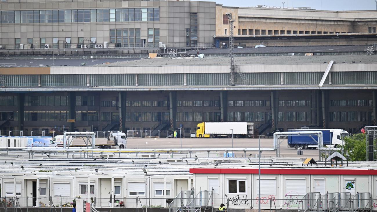 Flüchtlinge in Berlin: Mehrere Todesfälle in der Flüchtlingsunterkunft in Tempelhof