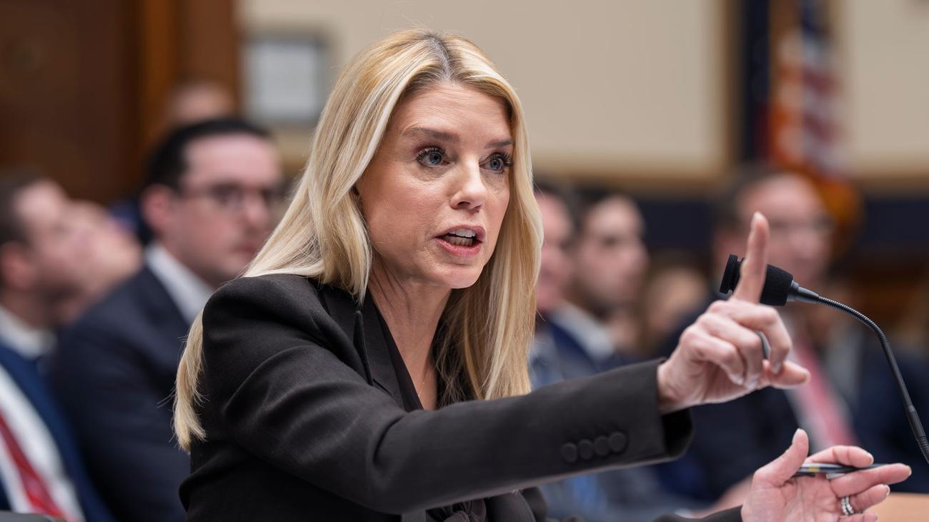 US-Regierung: Nächster Abgang im Kabinett: Trump setzt Justizministerin ab