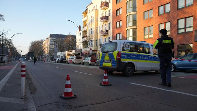 Kriminalität: Es wurden mehrere Einschusslöcher entdeckt. (Symbolbild)