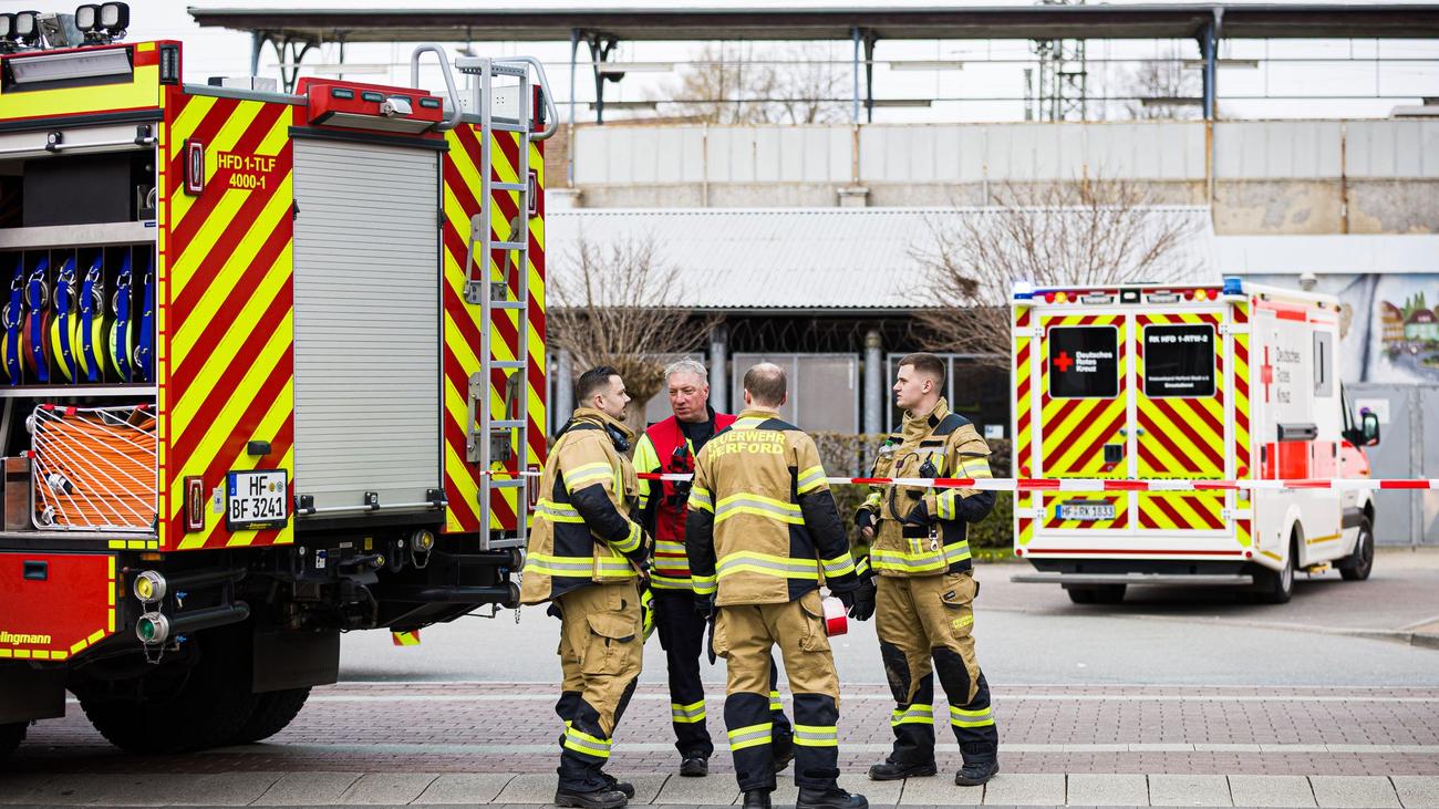 Großeinsatz: Schwefelsäure am Bahnhof Herford ausgetreten - Evakuierung