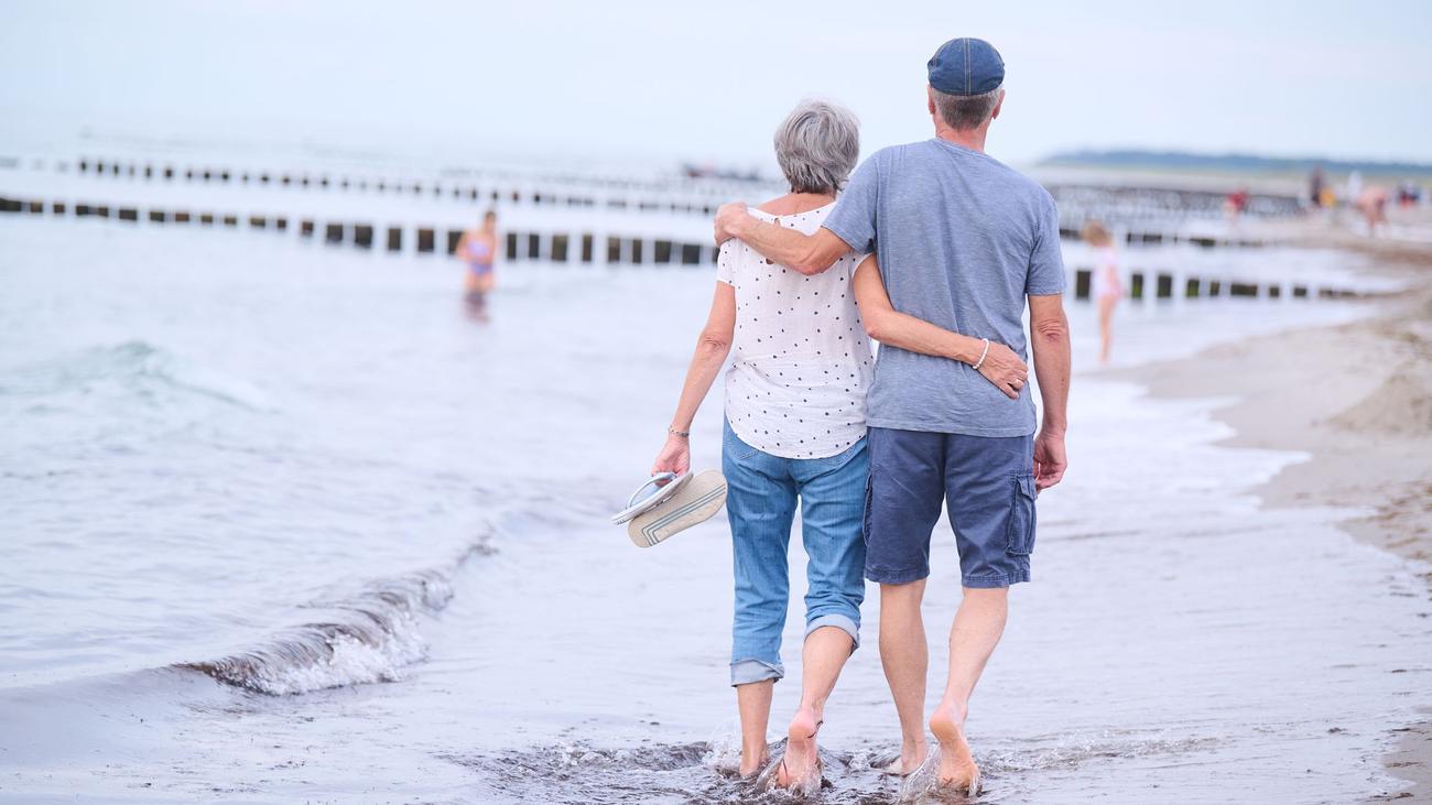 Altersvorsorge: Statistik: Lebenserwartung steigt langsamer als Rentenalter