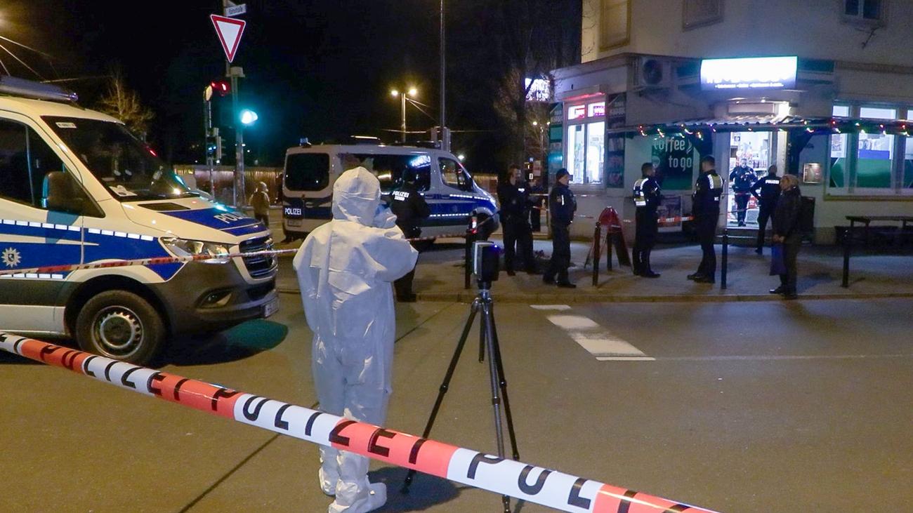 Kriminalität: Fünf Taten mit Schüssen: Polizei durchsucht Wohnungen