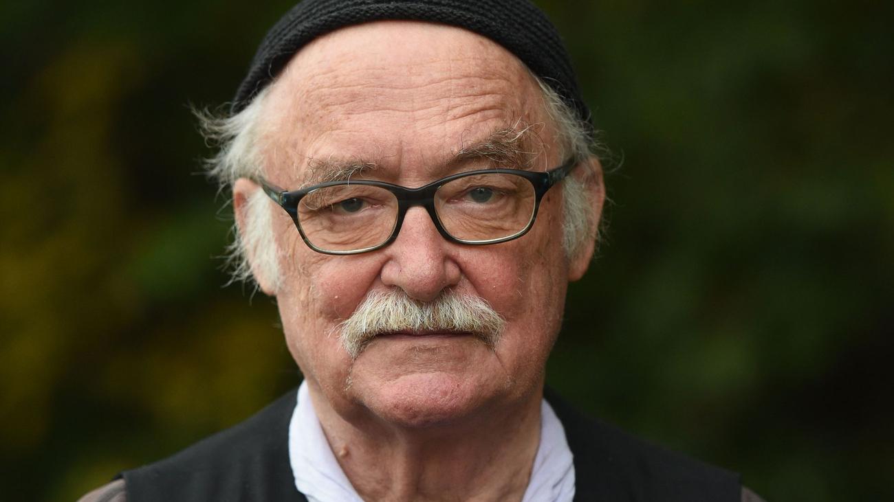 "Lindenstraße": Geißendörfer wird 85: Geburtstag mit Blumen, Bach und Beten