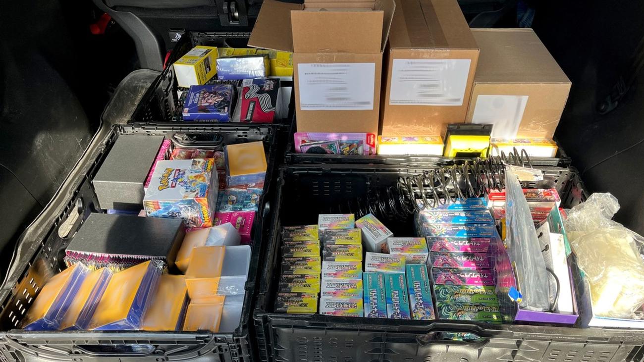 Zollfund: Pokémon-Karten im Kofferraum - Zoll stoppt Schmuggler
