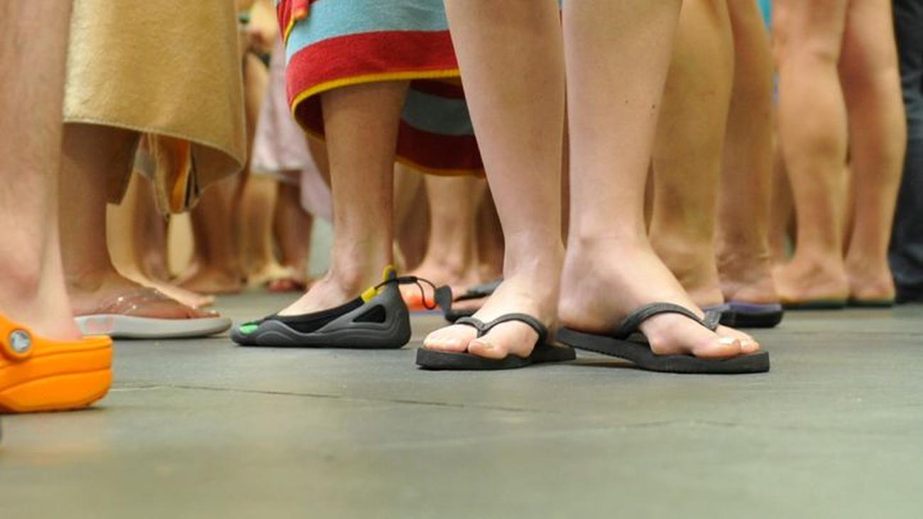 Erlebnisbad: Therme Erding nach Feuer evakuiert