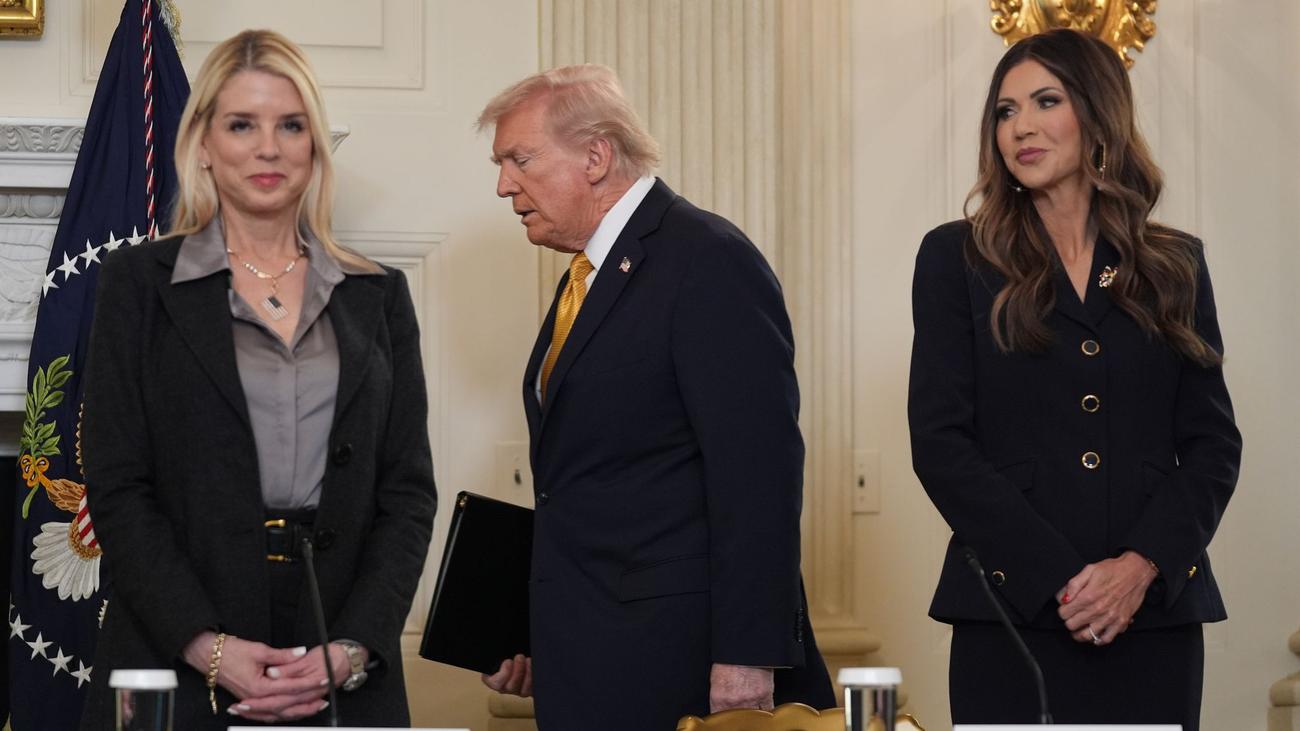 US-Regierung: Zweite Ministerin geht: Warum Trump sein Kabinett umbaut