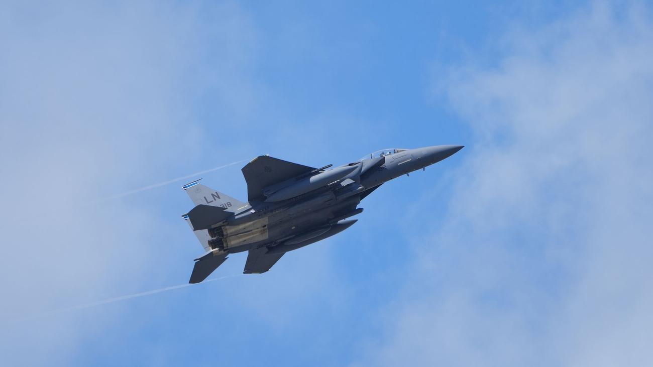 Die Lage im Überblick: Abgeschossener US-Jet im Iran setzt Trump unter Druck