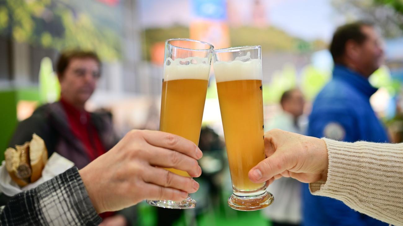 Produktrückruf: Alkoholfreies Bier mit Promille: Brauerei ruft Weizen zurück