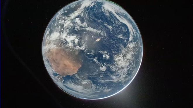  Die «Artemis»-Astronauten schicken Bilder von der Erde zur Erde.