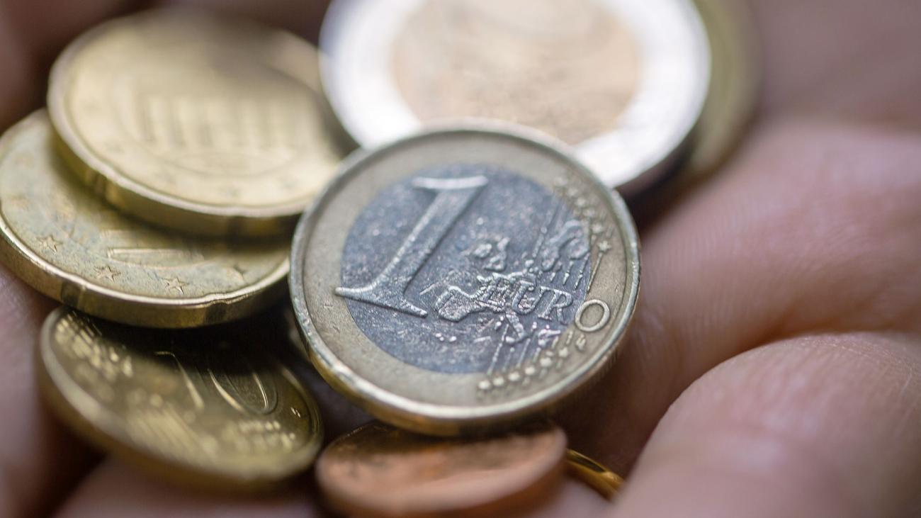 Banken: Auswertung: Sparkassen zahlen aufs Tagesgeld oft kaum Zinsen