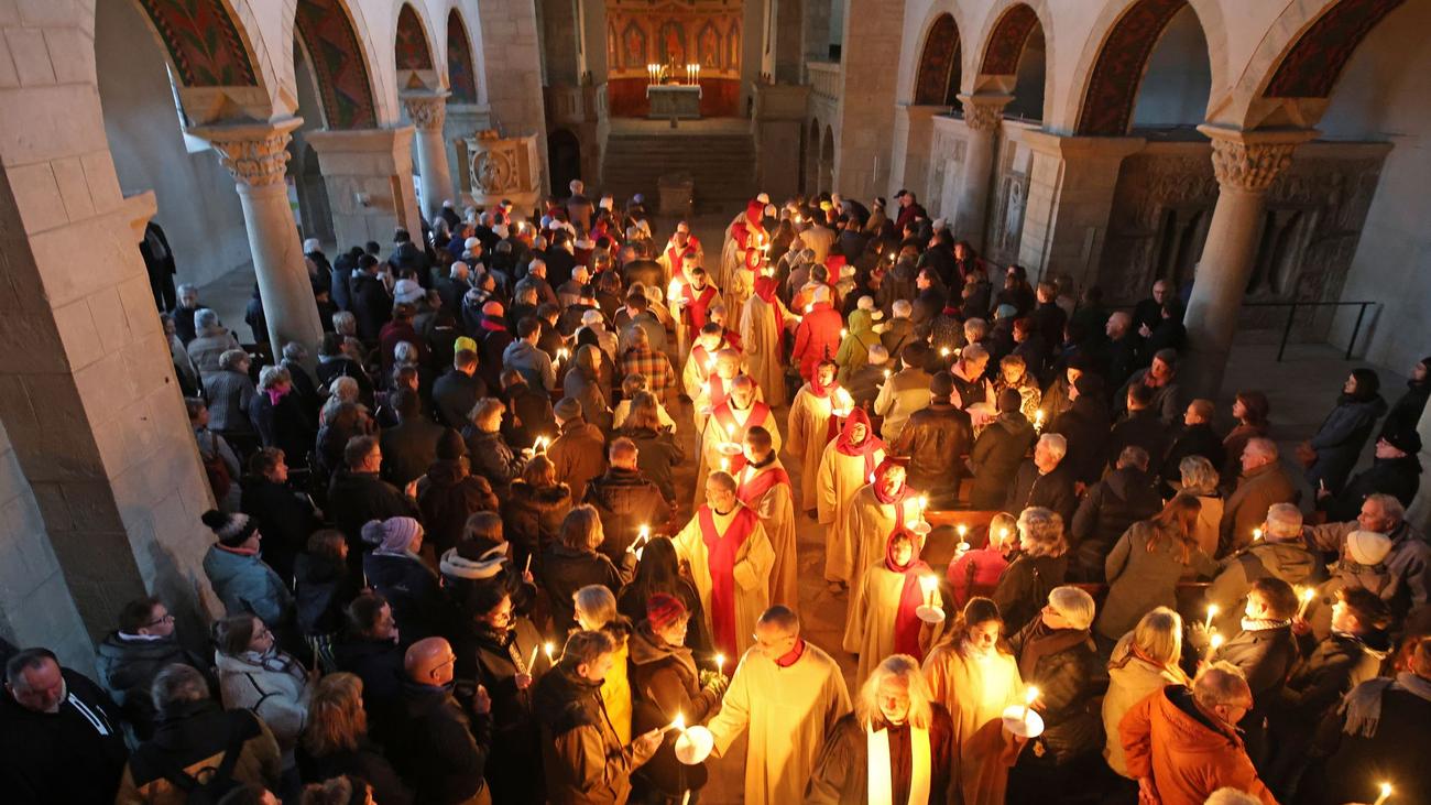 Ostern: Hunderte bei Osterspiel in Gernrode dabei