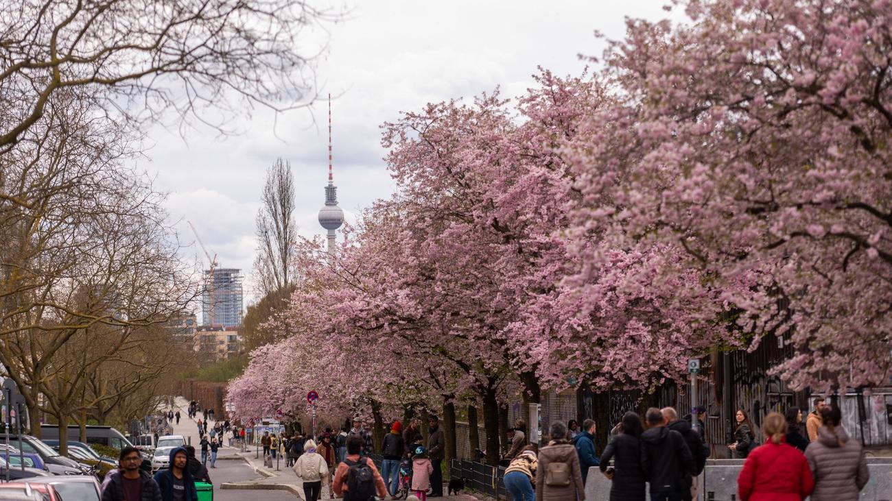 Ostern: Polizei zieht Bilanz: ruhiges Osterwochenende in Berlin