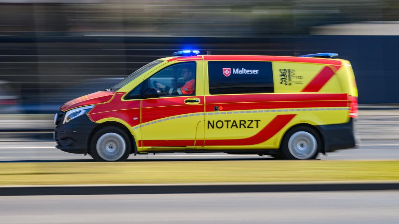 Unfälle: Radfahrer verletzt sich bei Sturz schwer