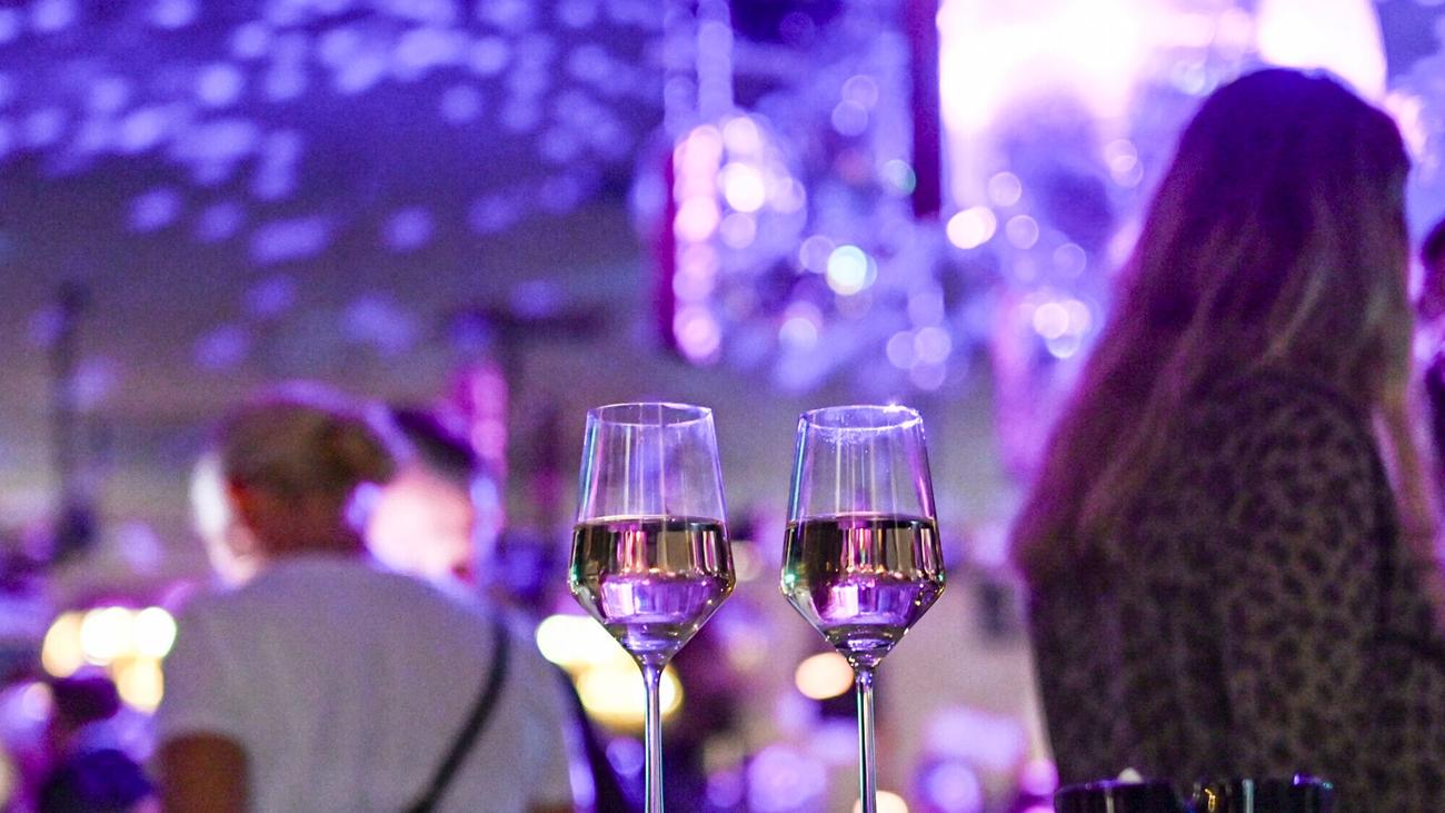 Missbrauch von Ausweispapieren: "Das bin ich" - Türsteher entlarvt Ausweis-Schwindel