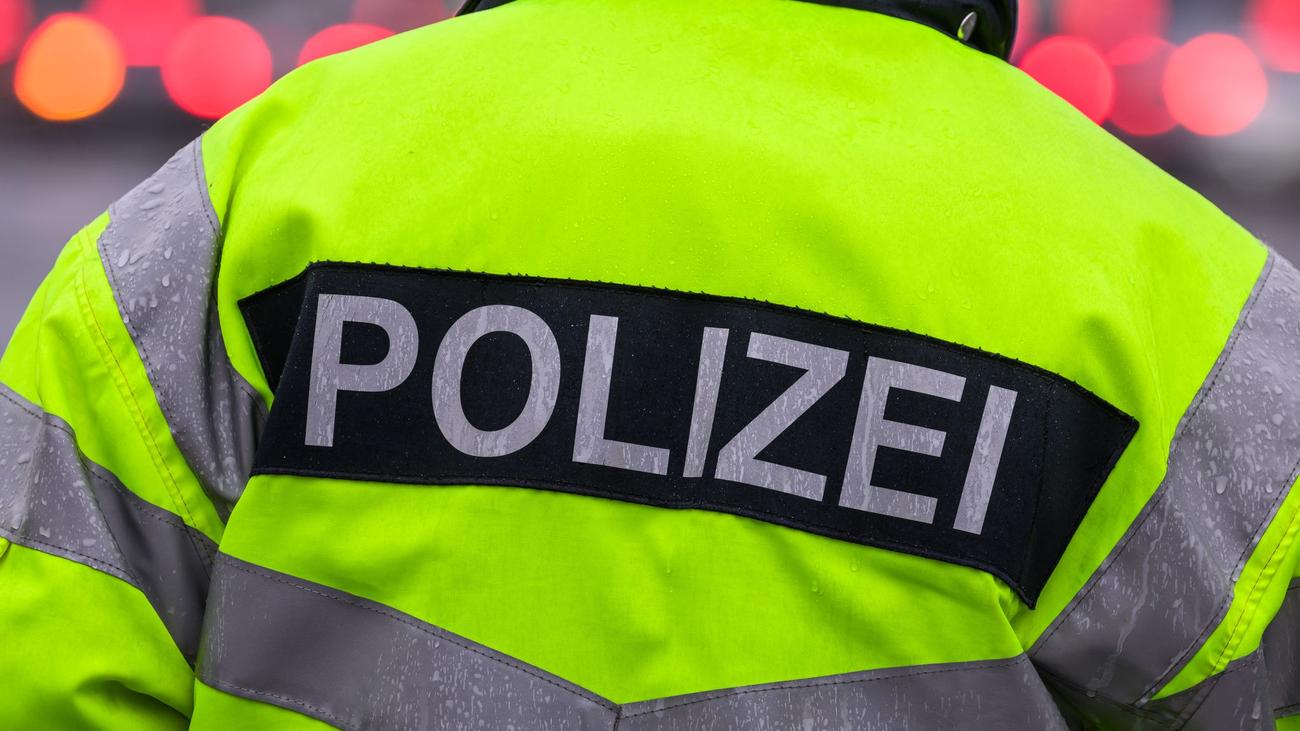 Verkehrsunfälle: Motorradfahrer und Fußgänger tödlich verunglückt