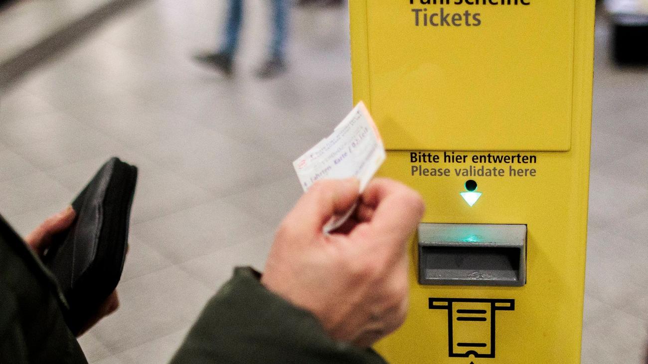 Ersatzfreiheitsstrafen: Justizministerin Hubig will Schwarzfahren entkriminalisieren