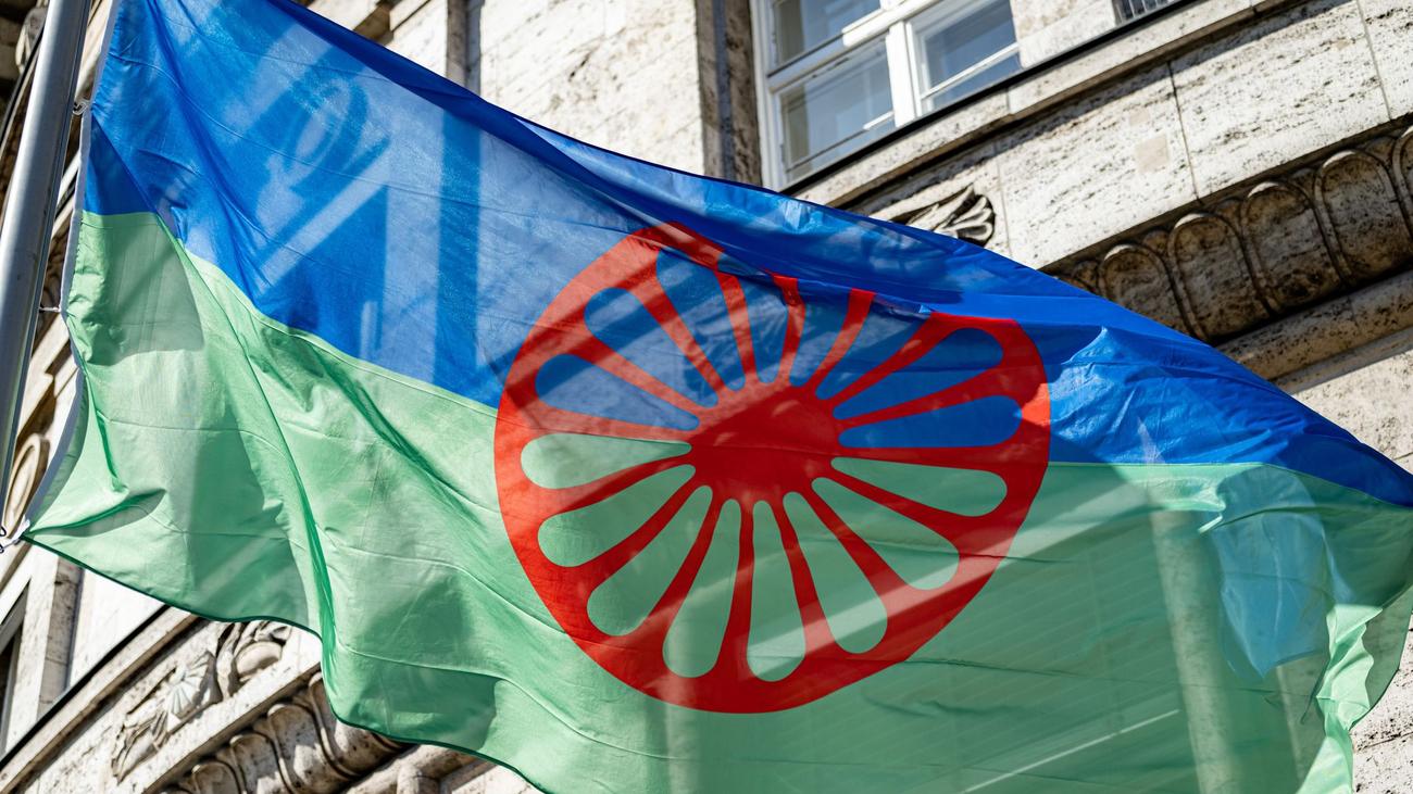 Minderheit: Roma-Fahnen wehen bei Aktionstag gegen Diskriminierung