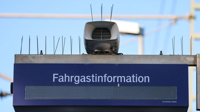 Bahnverkehr: Scharfe Kritik an falschen Zuganzeigen - Bahn plant Programm