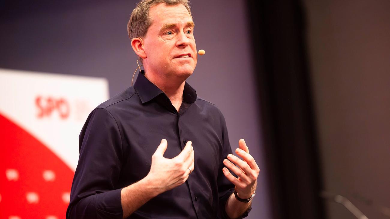 Farbattacken gegen Parteibüros: Schmierereien auch an SPD-Geschäftsstelle in Kiel