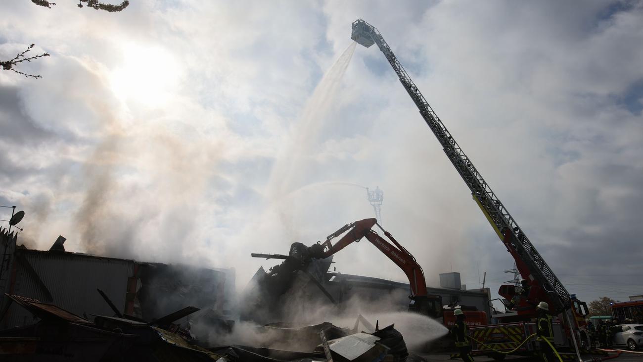 Großbrand: Disco-Feuer in Kehl: Brandermittler vor Ort