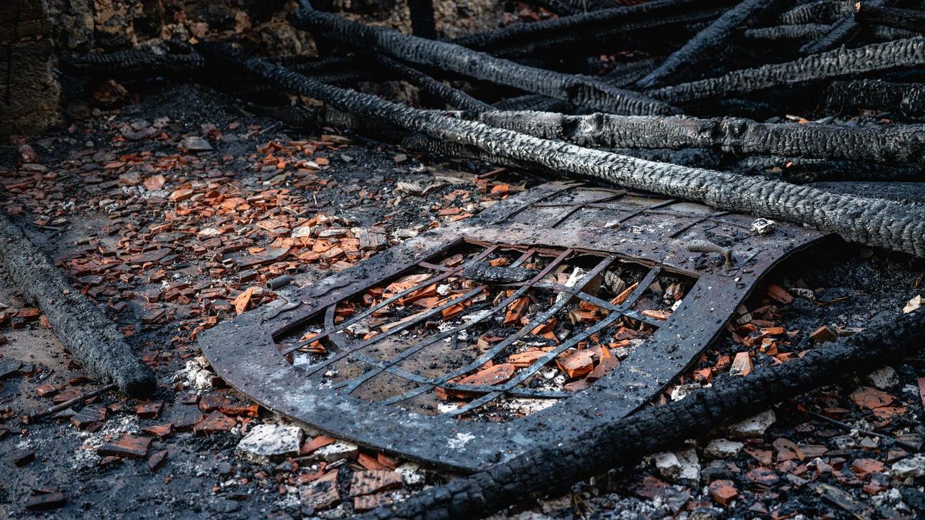 Burgbrand: Feuer auf Runneburg: Särge von Fürstenfamilie wohl verbrannt