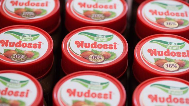 Bild: Haselnuss-Nougat-Crème: Rückruf: Salmonellengefahr in Nudossi