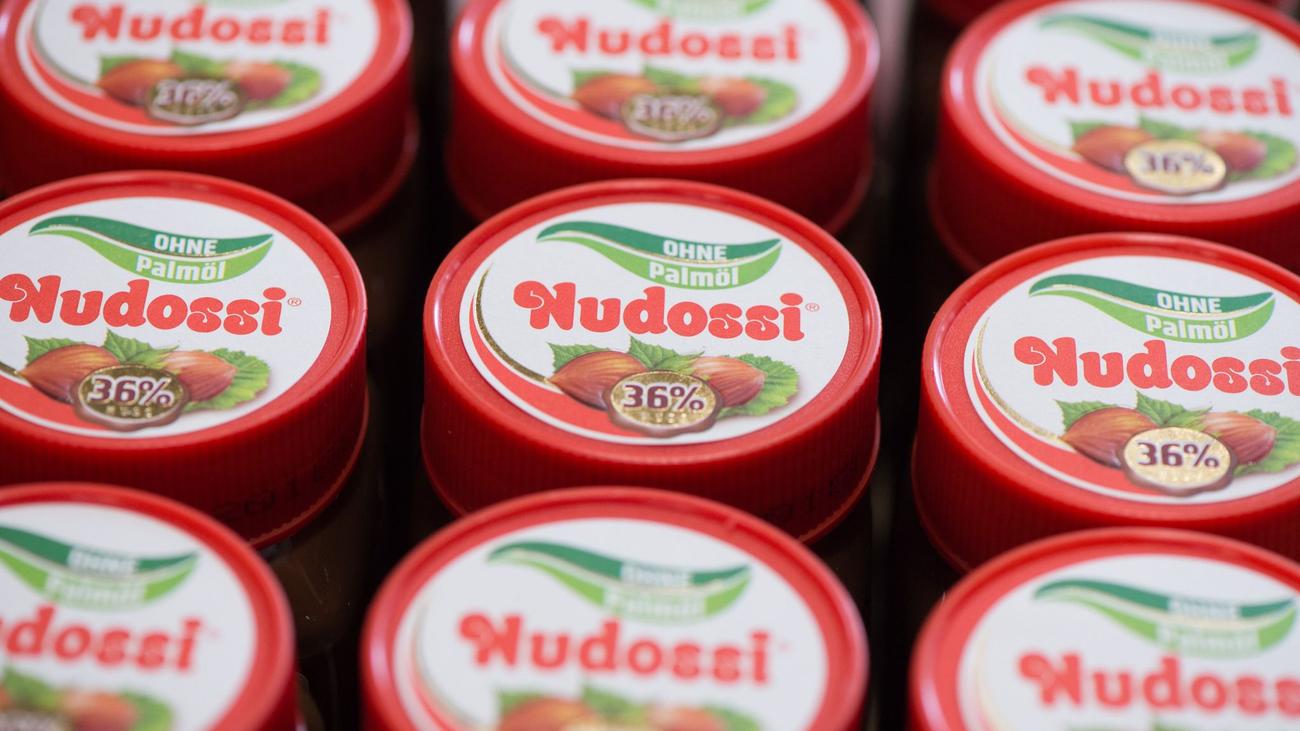 Haselnuss-Nougat-Crème: Rückruf: Salmonellengefahr in Nudossi