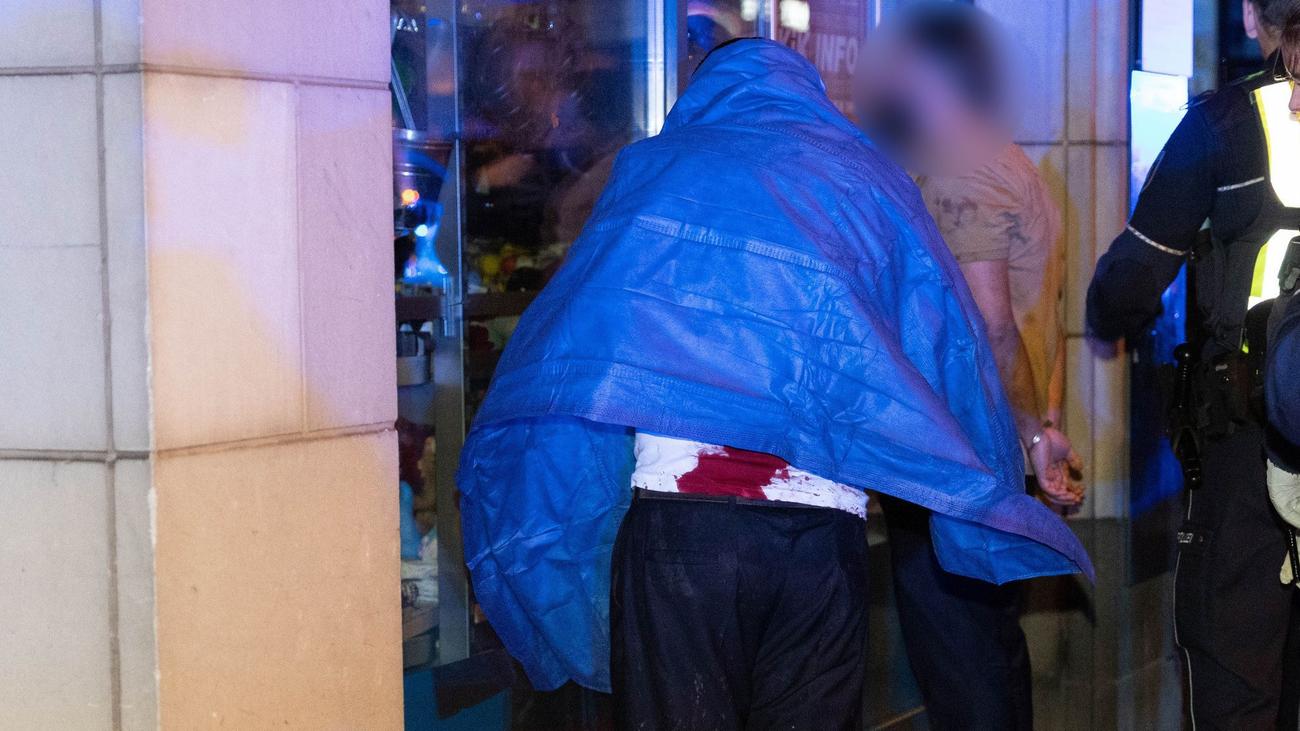 Ermittlungsgruppe gegründet: 22 Beschuldigte nach Angriff auf Polizei bei Familienfeier