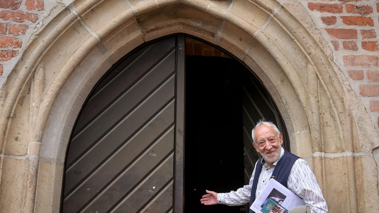 Bühnenkunst: Hallervorden lockt bekannte Namen in sein Theater in Dessau