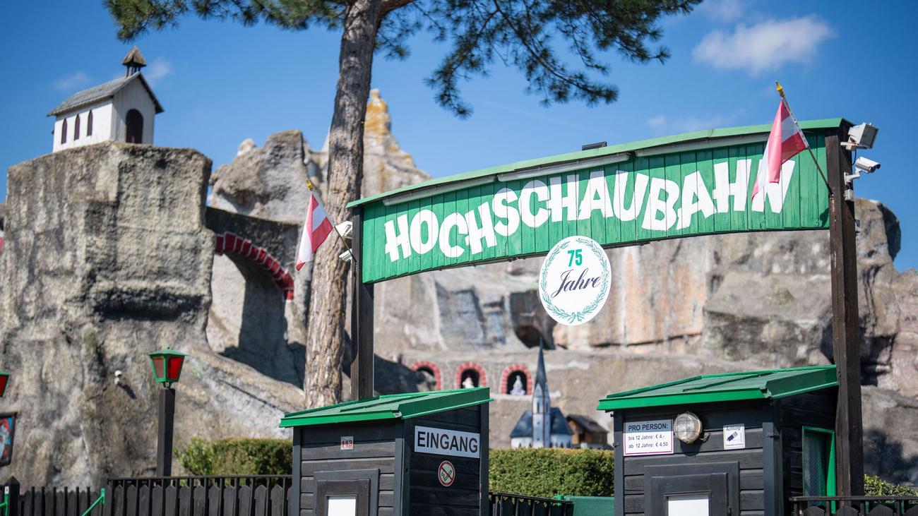 Freizeitpark: Achterbahn im Wiener Prater entgleist: fünf Verletzte