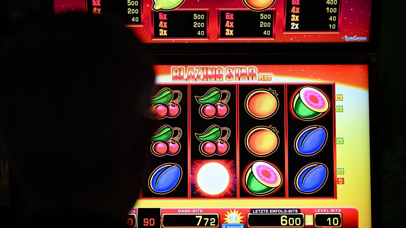 Illegale Automaten: Glücksspiel-Schwarzmarkt boomt: Politik und Firmen in Sorge