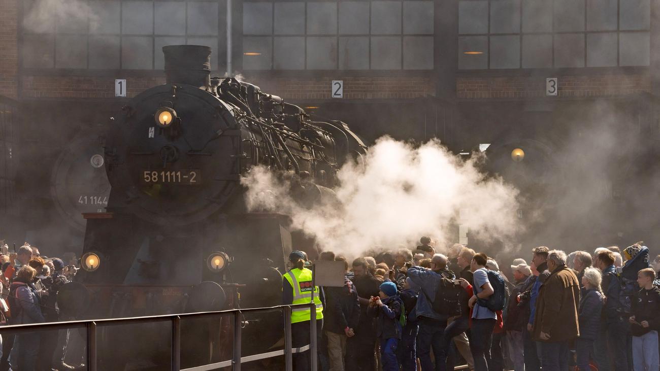 Dresdner Dampfloktreffen: Historische Stahlriesen beim Dresdner Dampfloktreffen