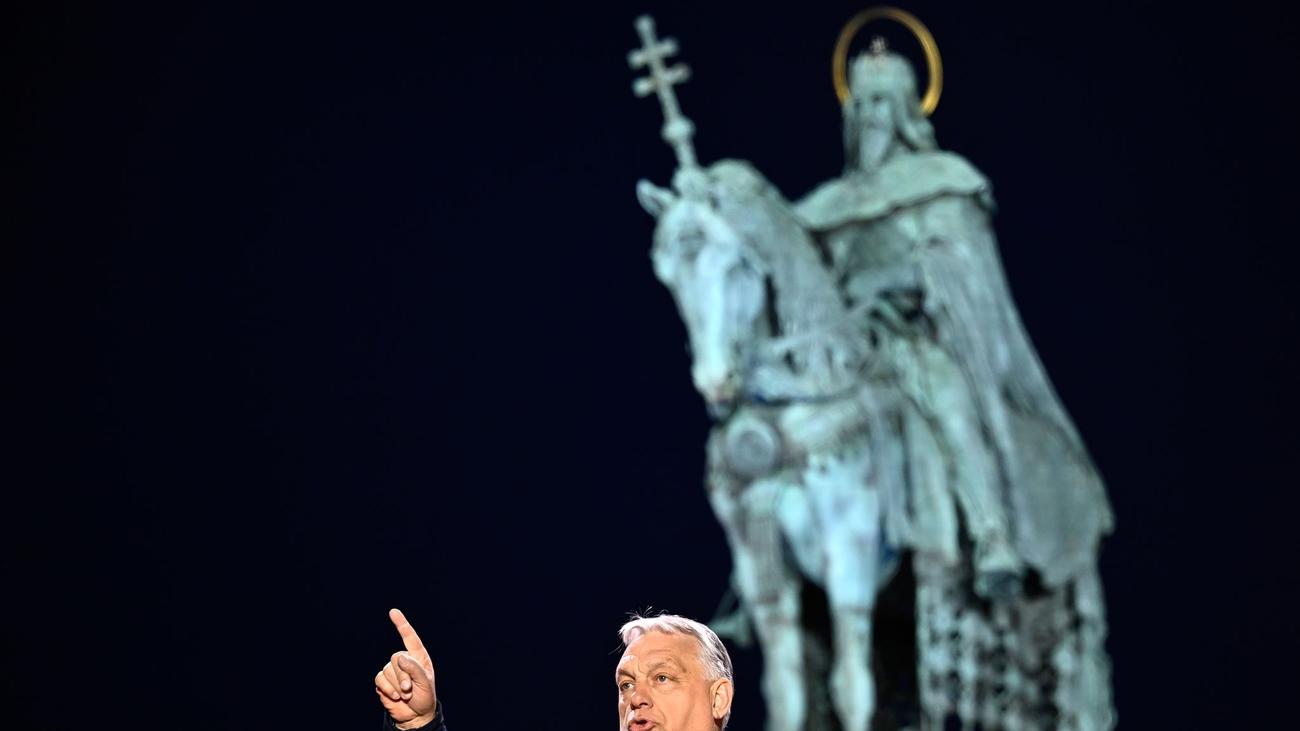 Vor Schicksalswahl: Orban warnt vor Krieg – Magyar verspricht Neuanfang