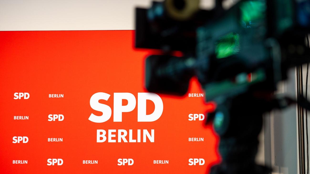 Wahlen: SPD in Berlin-Mitte erhöht Druck auf die Spitzenkandidatin