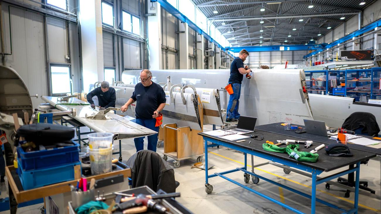 Airbus Repair Center: Besondere Werkstatt: Wie kaputte Flugzeuge repariert werden