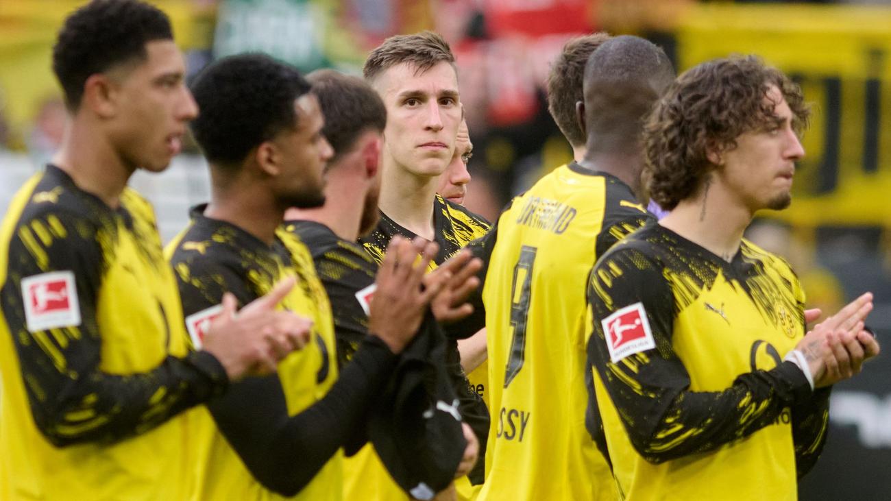 Fußball: "Ein Unding": Schlotterbeck-Frage spaltet BVB