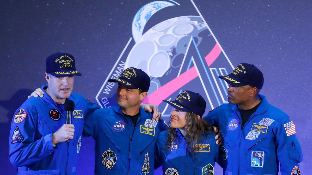 Mondmission abgeschlossen: Mondmissions-Crew nach Rückkehr zur Erde gefeiert