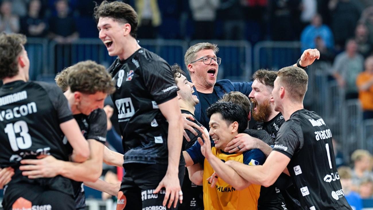 Volleyball: SVG Lüneburg nur noch einen Sieg vom Playoff-Finale entfernt