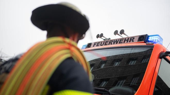 Brände: Die Feuerwehr rückte mit vier Fahrzeugen an. (Symbolbild)